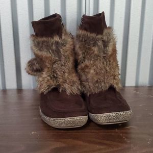 Qupid moccasin boots